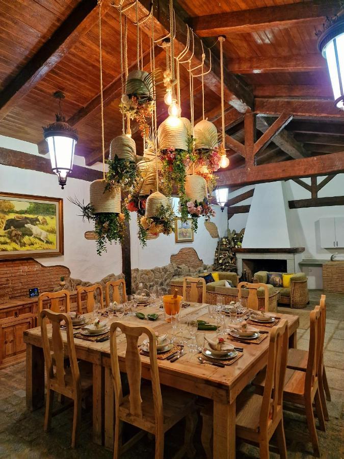 Casa Rural El Canto Del Agua Malpartida De Plasencia Bagian luar foto